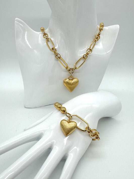 Colibra necklace with heart pendant - jewelry alloy - gold-plated