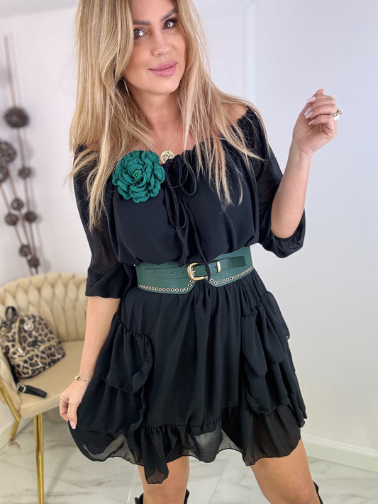 Black Spanish dress (offer without belt) size Uni fits from 36 to 44